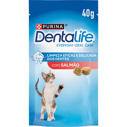 Purina Dentalife Cat Snack Salmon 40g | Crunchy Daily Dental Treat for Clean Teeth & Fresh Breath