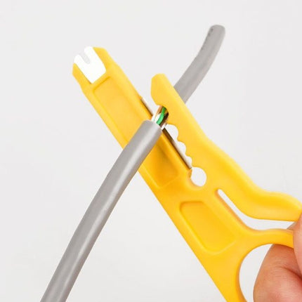 RJ45 Network Crimper Cable Stripping Tool for Cat6, Cat5e, Cat5, RJ11/RJ12 Connectors - Durable and Easy-to-Use