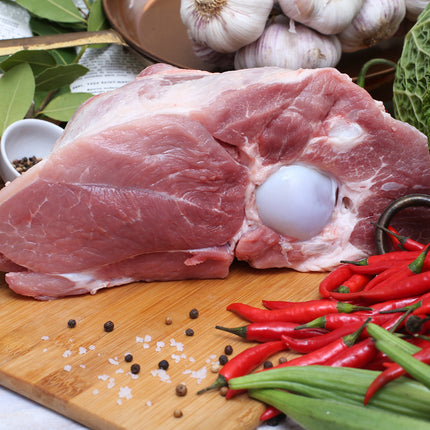 Pork Shoulder with Bone (Pá de Porco c/Osso)